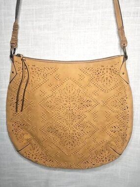 Elle Jae Gypset Amarillo Crossbody Hobo-Saddle